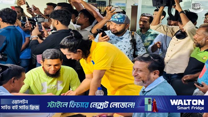 মাহমুদউল্লাহ প্রাইম ব্যাংকে, মোস্তাফিজুরের দলবদল অনিশ্চিত!