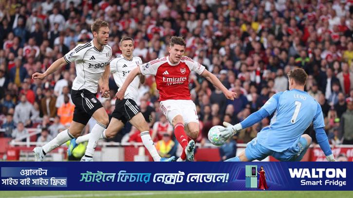 শিরোপা লড়াইয়ে বার্তা দিল আর্সেনাল