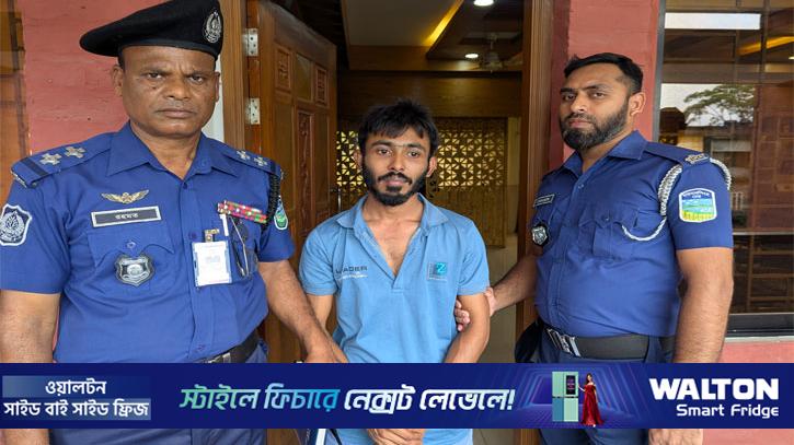বিশ্ববিদ্যালয়ে ঢুকে গোপন ক্যামেরায় ছাত্রীদের ছবি ধারণ, বাকৃবিতে তোলপাড়