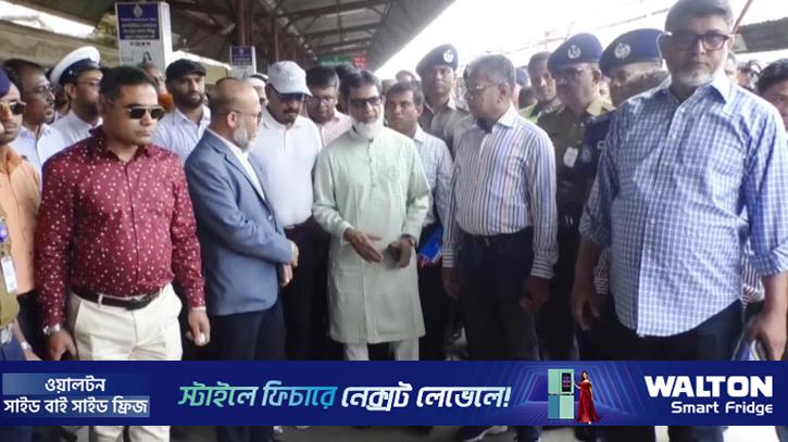 লোকোমোটিভ ও কোচ পরিচালনায় বেসরকারি বিনিয়োগ উৎসাহিত করার চিন্তা রয়েছে
