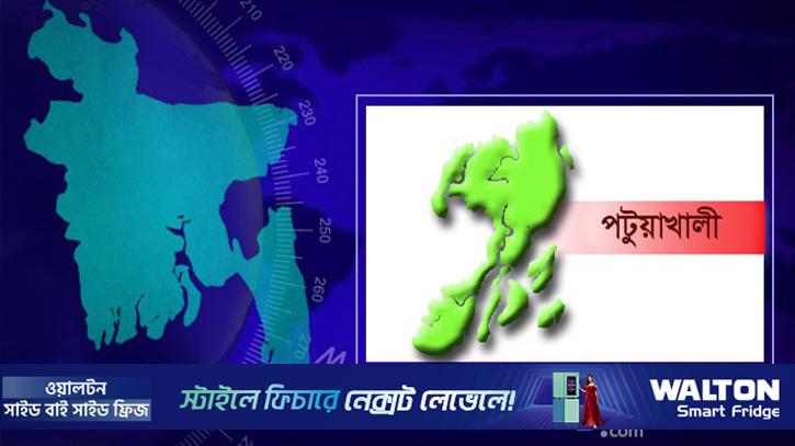 পটুয়াখালীতে দাঁড়াশ ও কাল নাগিনী সাপ উদ্ধার
