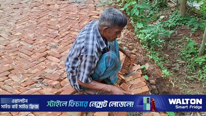 ৪১ লাখ টাকার রাস্তা, ২১ দিনেই বেহাল দশা