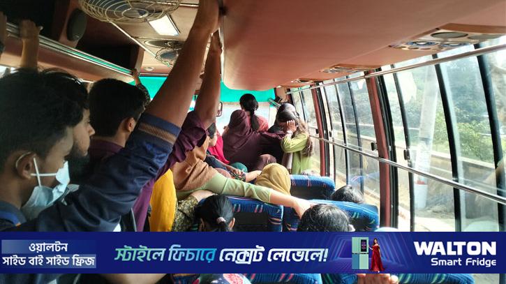 বাস আছে চালক নেই, দুর্ভোগ বাড়ছে সিকৃবির শিক্ষার্থীদের