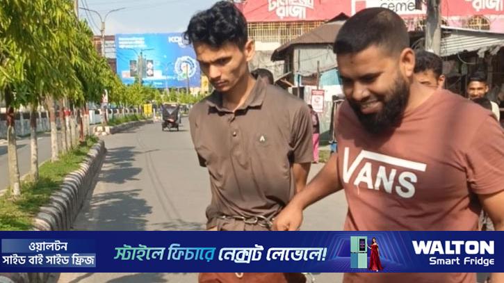 বরগুনায় চোর সন্দেহে যুবককে শিকলে বেঁধে নির্যাতন 