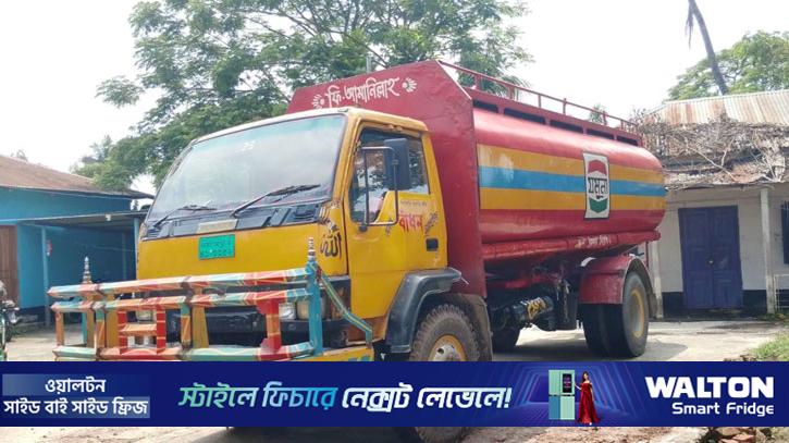 লরি থেকে জ্বালানি বিক্রি, ২২০০ লিটার তেলসহ গ্রেপ্তার ৩