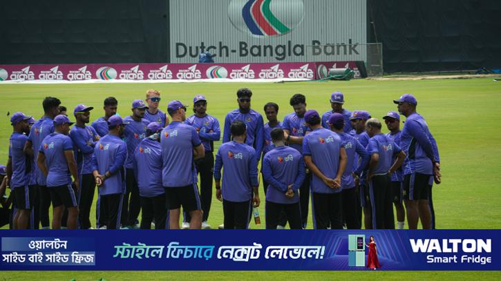 সতর্কতাই সাফল্যের চাবিকাঠি