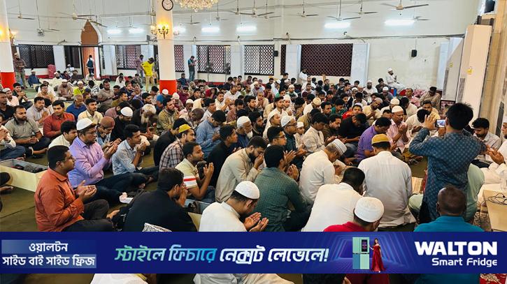 ছাত্রদল নেতার সুস্থতা কামনায় দোয়া