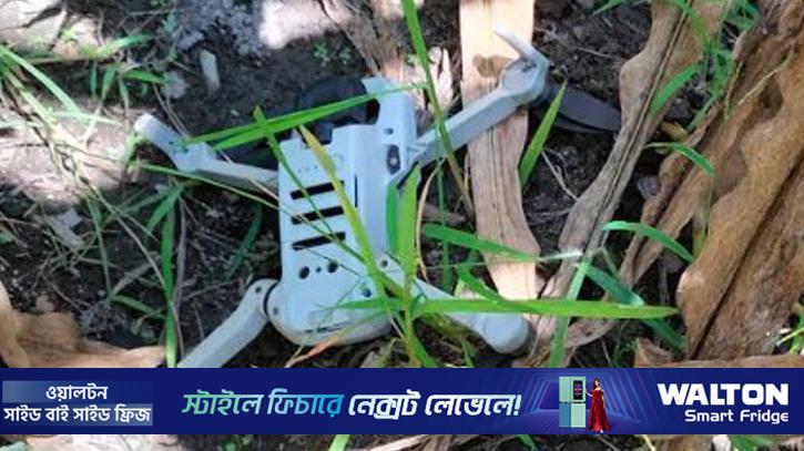লালমনিরহাটে এসে পড়ল বিএসএফের ড্রোন, উদ্ধার করে হেফাজতে নিলো বিজিবি