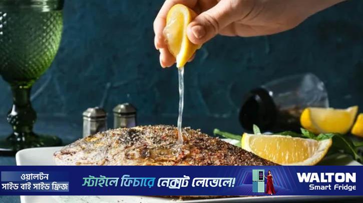 গরম খাবারে লেবুর রস মেশালেই ক্ষতি