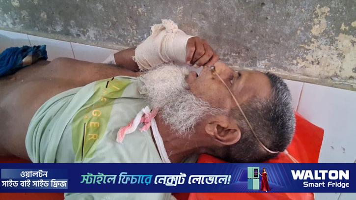 বাগেরহাটে জমি নিয়ে বিরোধে বৃদ্ধকে কুপিয়ে হত্যা 