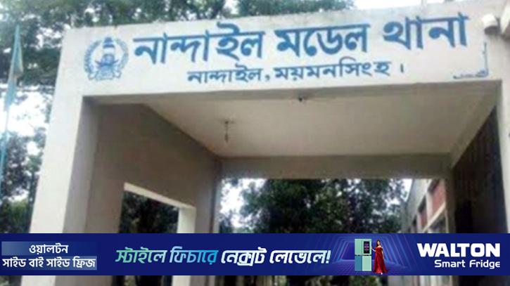 নারীকে সংঘবদ্ধ ধর্ষণের সময় কোলে থাকা শিশু কান্না করায় চোখে ঘুষি