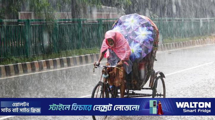 ঢাকায় বৃষ্টিতে ভোগান্তি 