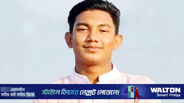 প্রাণ বাঁচাতে আটতলায় ওঠেন, সেখান থেকে ফেলে হত্যা