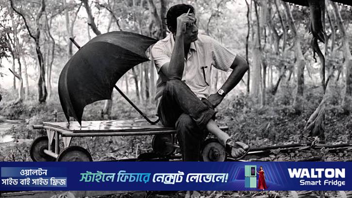 কিংবদন্তী  চলচ্চিত্র নির্মাতা সত্যজিৎ রায়-এর ১০৫তম জন্মবার্ষিকী