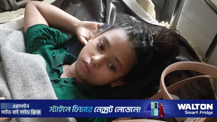 বরগুনায় বজ্রপাতে কৃষকের মৃত্যু, আতঙ্কে ৮ শিক্ষার্থী হাসপাতালে