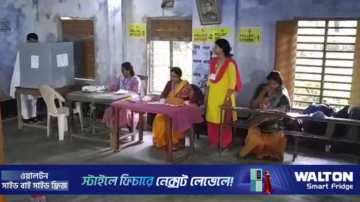পশ্চিমবঙ্গে প্রথম দফার ভোটযুদ্ধ: প্রথম দুই ঘণ্টায় ১৯ শতাংশ ভোটদান