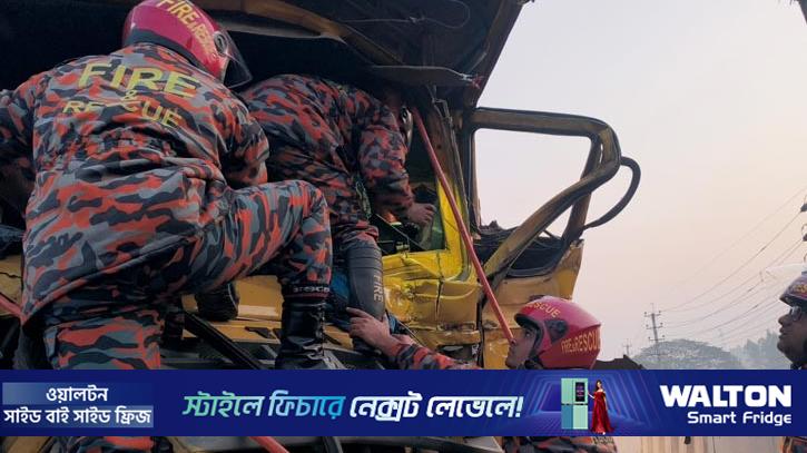 শ্রীনগরে সড়ক দুর্ঘটনায় নিহত ১