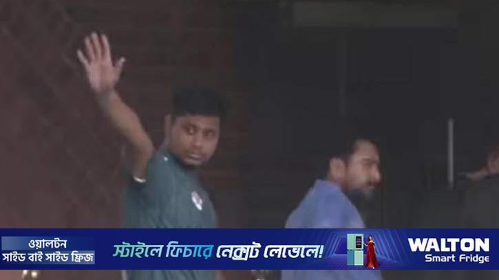 জার্সি পরে শপথে হাসানাত আবদুল্লাহ