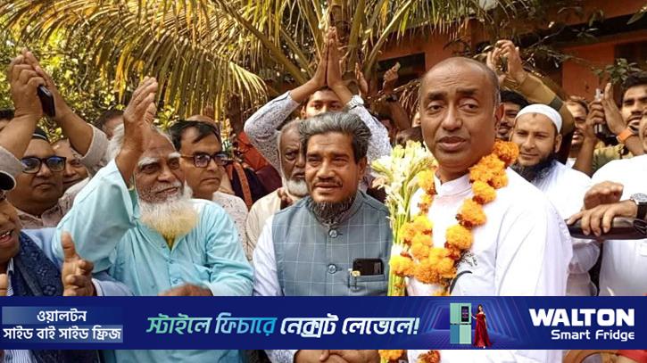 জয়ের পর সৌজন্য সাক্ষাৎ, ঝিনাইদহে ভিন্ন রাজনীতি