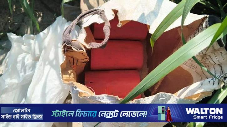 কুষ্টিয়ায় ভোটকেন্দ্রের পাশে মিলল ৯টি ককটেল সদৃশ বস্তু