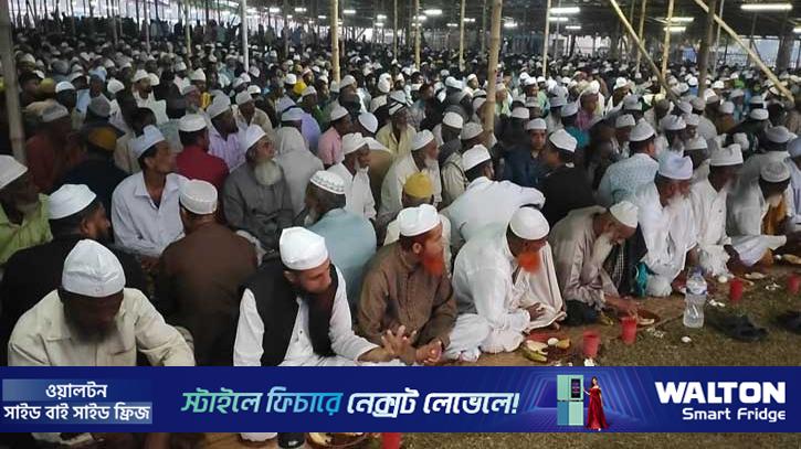 নলতায় সৌহার্দ্যপূর্ণ পরিবেশে ৬ হাজার মুসল্লির ইফতার