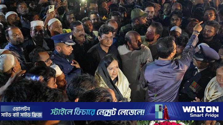 এবার রুমিন ফারহানার সমর্থকের বিরুদ্ধে মামলা