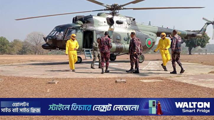 বাঘাইছড়ির দুর্গম ৬ কেন্দ্রে হেলিকপ্টারে যাচ্ছে ভোটের সরঞ্জাম