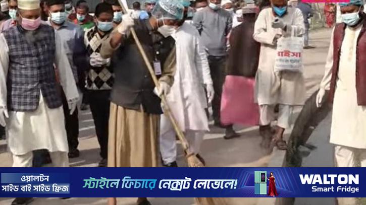 হাসপাতালে পরিচ্ছন্নতা অভিযান এমপি আমির হামজার