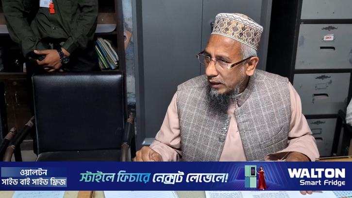 ভোটপূর্ব রাতে রেজাল্ট শিটে সই নিলেন প্রিজাইডিং অফিসার