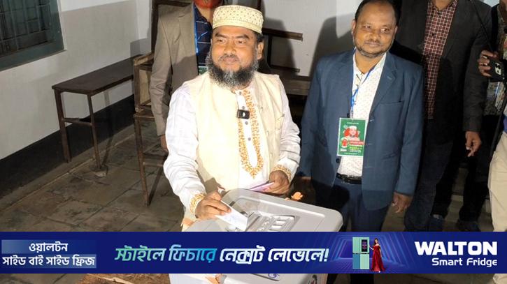 ঠাকুরগাঁওয়ে ভোট দিলেন মির্জা ফখরুলের প্রতিদ্বন্দ্বী দেলাওয়ার