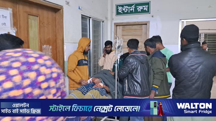 বাগেরহাটে বিএনপি ও বিদ্রোহী প্রার্থীর সমর্থকদের সংঘর্ষ, আহত ১০