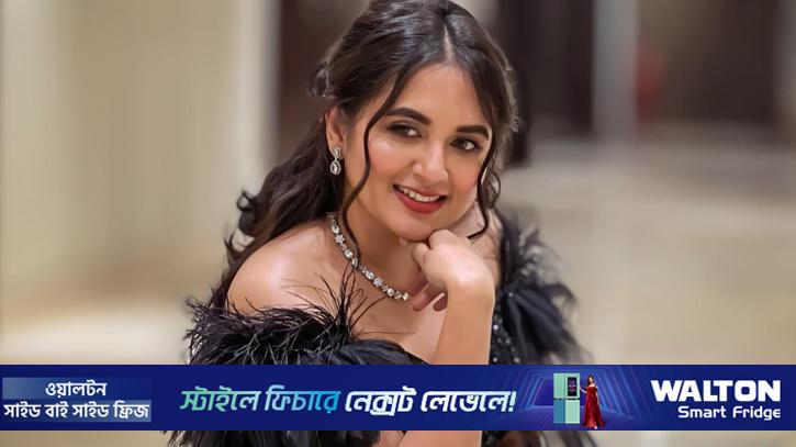 ব্রেন টিউমারের অস্ত্রোপচার: বাসায় ফিরলেন তানিয়া বৃষ্টি