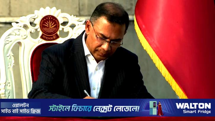 জাতীয় স্মৃতিসৌধে তারেক রহমানের শ্রদ্ধা বুধবার