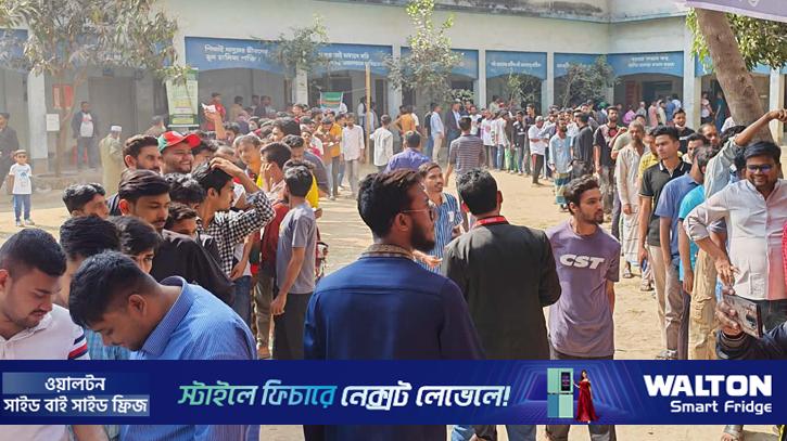 ৩৬ হাজার ৩১ কেন্দ্রে দুপুর পর্যন্ত ভোট পড়েছে ৪৭.৯১ শতাংশ