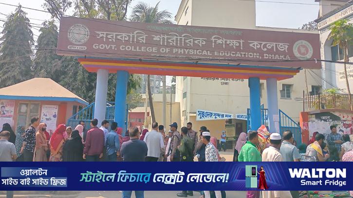 আড়াই ঘণ্টায় মামুনুল হকের কেন্দ্রে ভোট পড়েছে ১০ শতাংশ