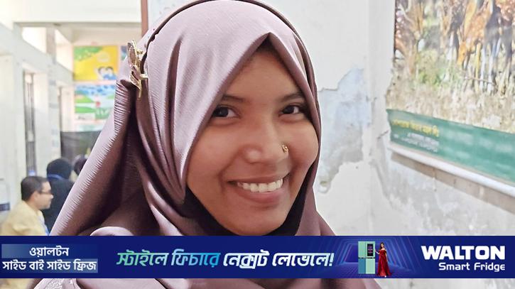 অসুস্থ বাচ্চাদের বাসায় রেখে ভোট দিলেন সুমাইয়া