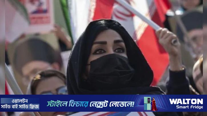 ইরানের নারীরা পেতে যাচ্ছেন বাইক চালানোর লাইসেন্স