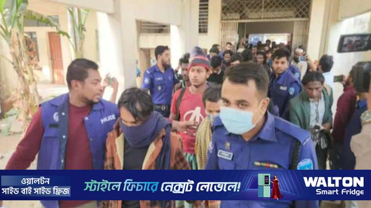 মিয়ানমার থেকে অনুপ্রবেশ: ৫২ জনকে আদালতে প্রেরণ