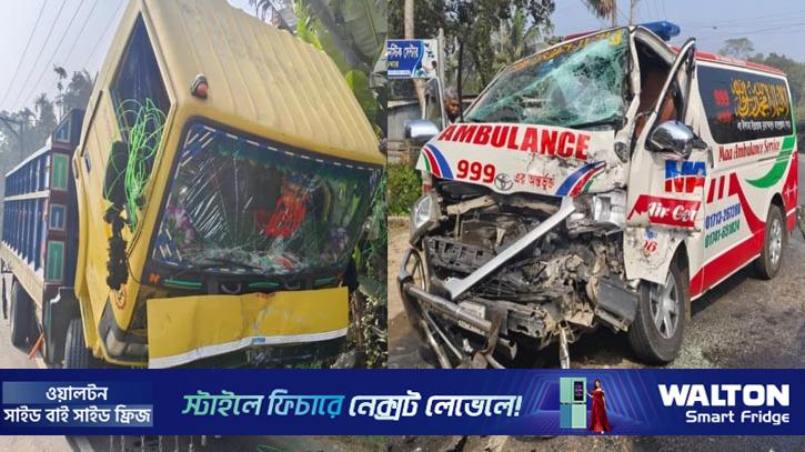 গৌরনদীতে ট্রাকে লাশবাহী অ্যাম্বুলেন্সের ধাক্কা, আহত ৬