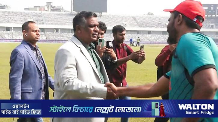 মিরপুরে দাঁড়িয়ে আমিনুলের প্রশ্ন, ‘আমাকে কী দেখে মনে হচ্ছে দেশের বাইরে’