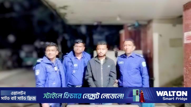 বোয়ালমারীতে পিস্তল ও গুলিসহ যুবদল নেতা আটক