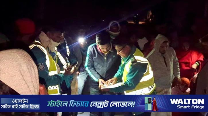 মাকে হত্যার পর রাস্তায় ফেলে যান ছেলে: পুলিশ