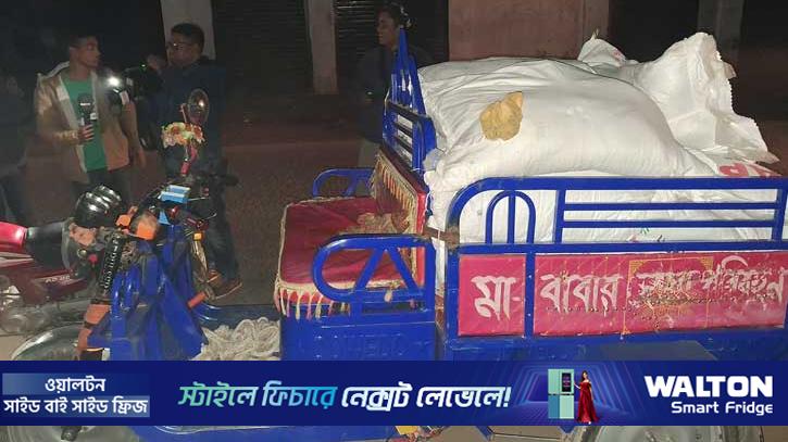 গাইবান্ধায় ৫৪ বস্তা সার উদ্ধার, জরিমানা 
