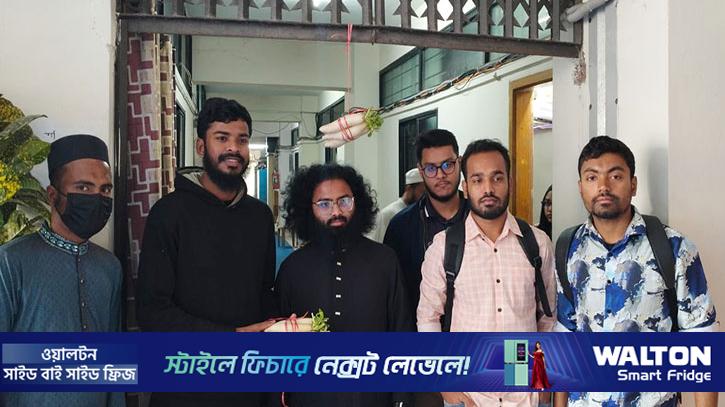 আশ্বাসে ক্লান্ত শিক্ষার্থীরা, গোবিপ্রবিতে ‘মুলা’ ঝুলিয়ে প্রতিবাদ