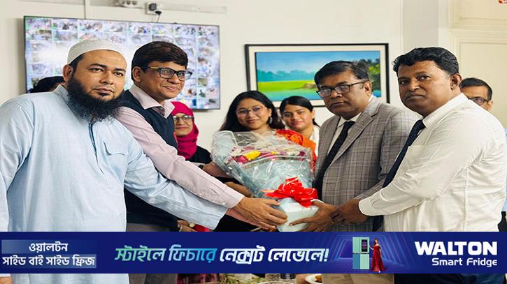 প্রেসিডেন্সিতে যোগ দিলেন বুয়েটের অধ্যাপক আশিকুর রহমান