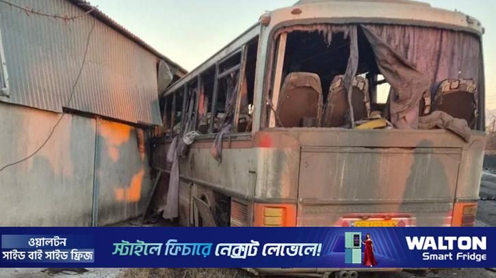 ইউক্রেনে যাত্রীবাহী বাসে রাশিয়ার ড্রোন হামলায় নিহত ১২