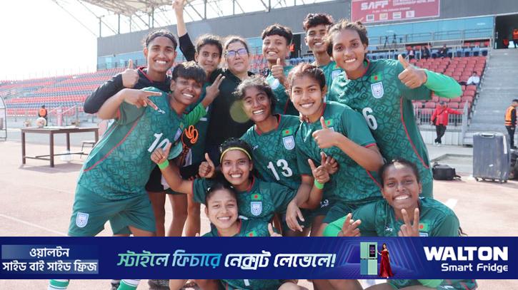 ভারতকে হারিয়ে ফাইনালের দরজায় বাংলাদেশ