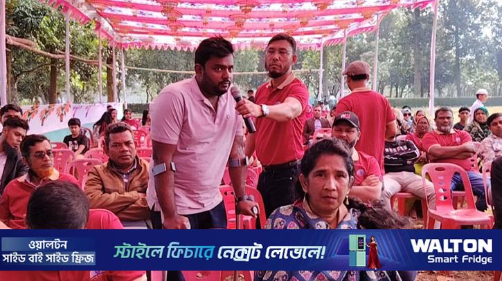 এক পা হারিয়েও থামেননি শিপন: বাস কন্ডাক্টর থেকে অ্যামপিউটি ফুটবলার