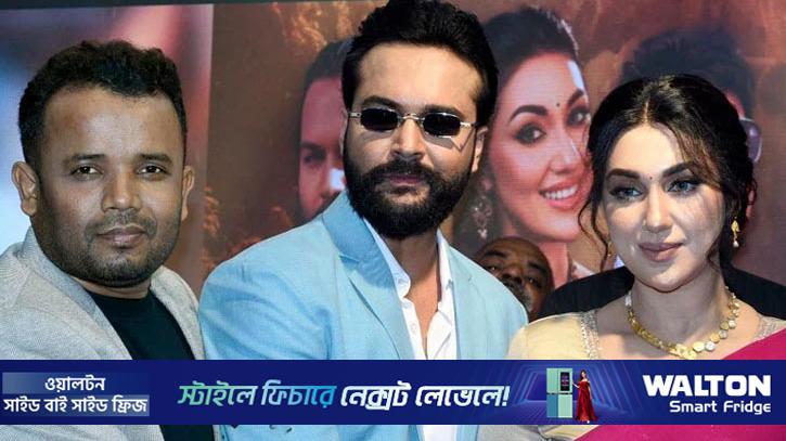 সিক্রেট : গোপনে শুটিং করছেন অপু-আদর