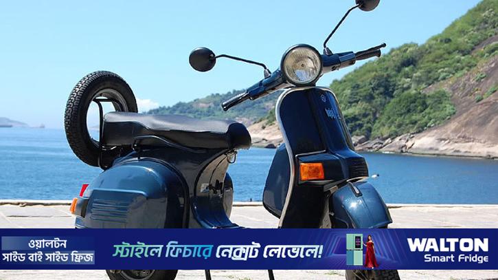 যেভাবে হারিয়ে গেল জনপ্রিয় স্কুটার বাজাজ চেতাক